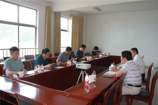 縣委常委王開峰前到新大陸制藥調(diào)研指導(dǎo)工作