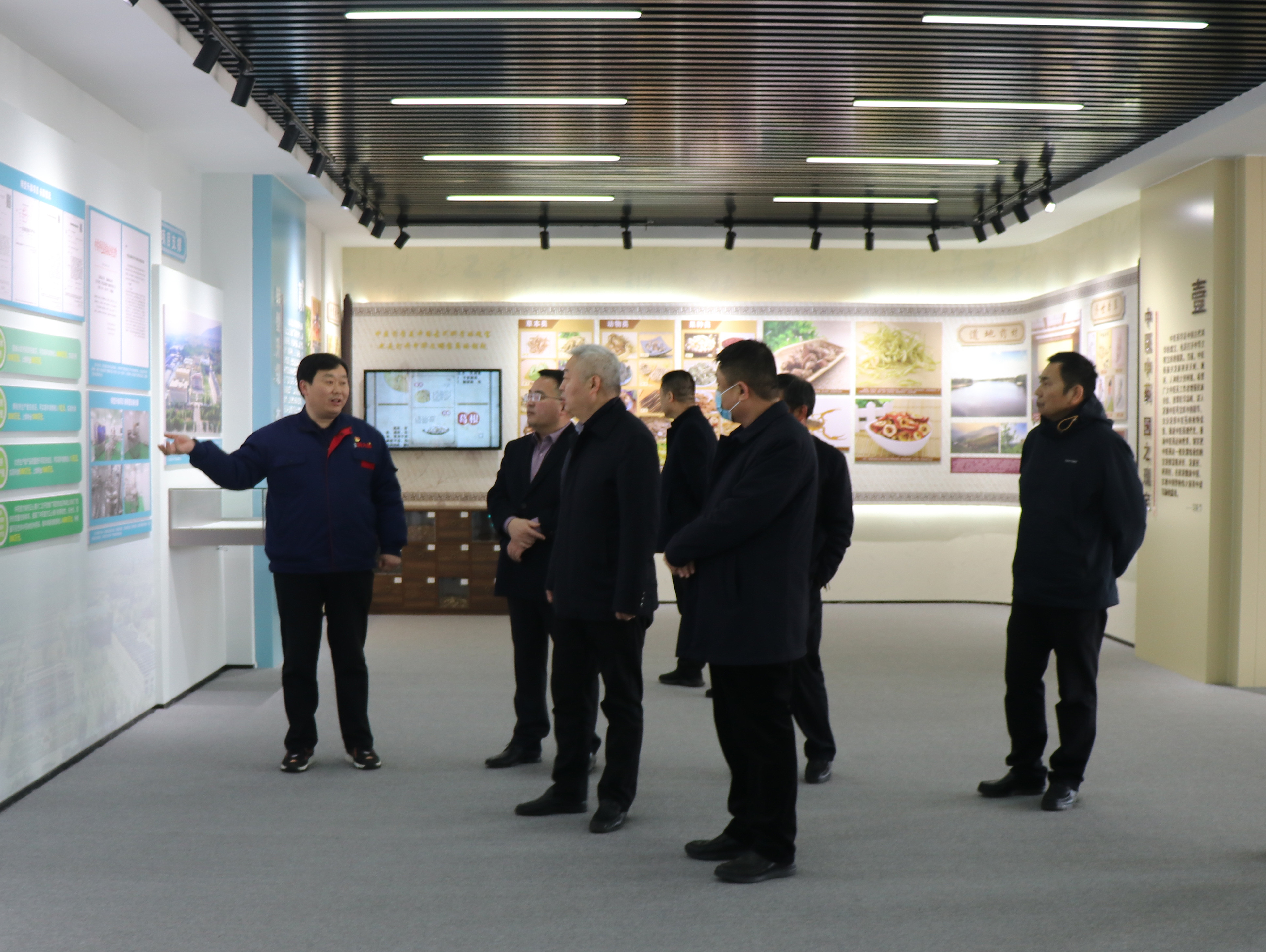 副市長王映海帶隊前來公司調研指導工作